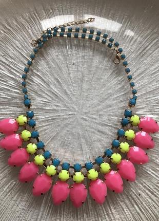 Яркое колье