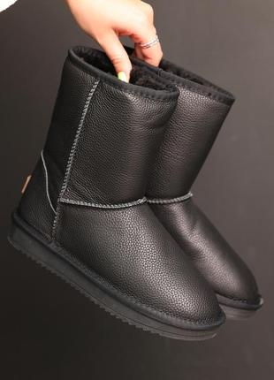Стильові чорні жіночі зимові високі угги з хутром шкіряні/натуральна шкіра-жіноче взуття на зиму6 фото