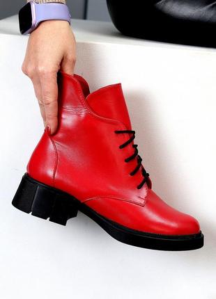 Шикарные  ботинки в стиле ботильоны на каблуку туфли молодежные в ярком красном цвете праздничные теплые6 фото