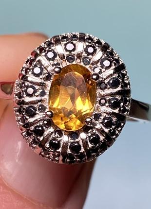 Серебряная кольца,кольцо,перстень 925 пробы с натуральным цитрином и шпинелью.