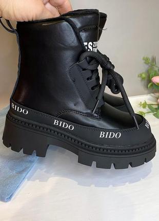 Стильные черные ботинки4 фото