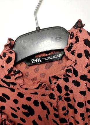 Рубашка женская персикового цвета в черный принт от бренда zara m4 фото