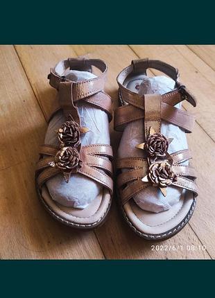 Босоножки lasocki