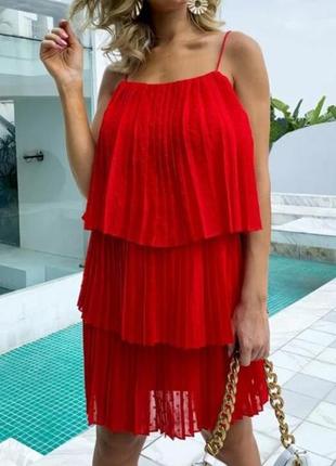Червона сукня плаття плісе missguided1 фото