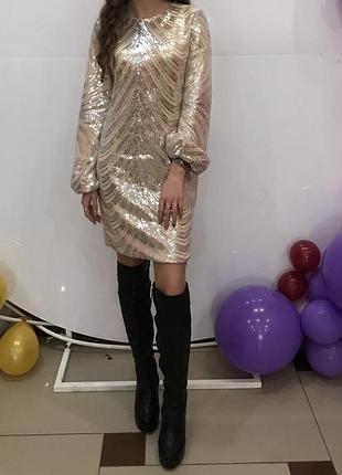 Платье