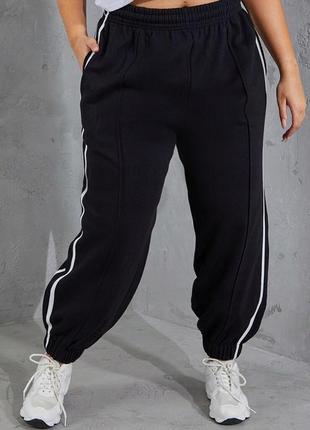 Prettylittlething чорні спортивні штани плюс сайз батал, 4-5xl
