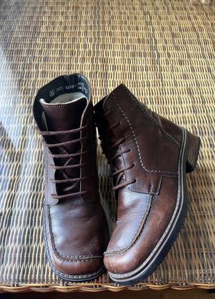 Шкіряні зимові черевики rieker оригінальні коричневі з хутром