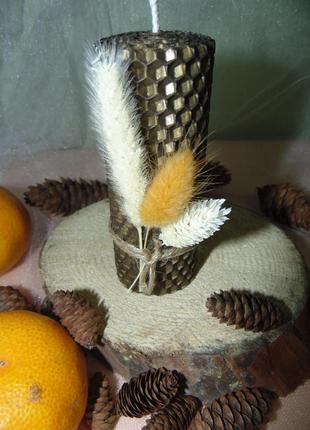 Натуральна свічка з вощини коричневого кольору 10*4