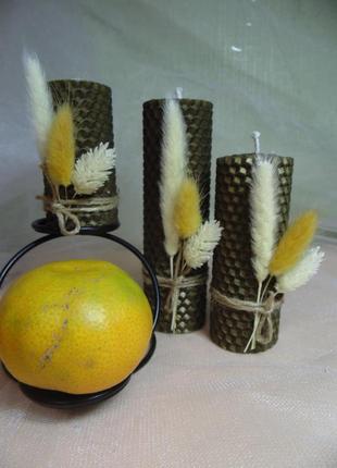 Натуральна свічка з вощини коричневого кольору 10*4