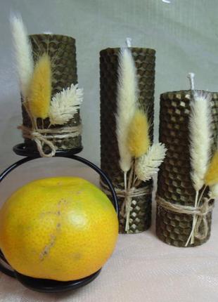 Натуральна свічка з вощини коричневого кольору 10*4