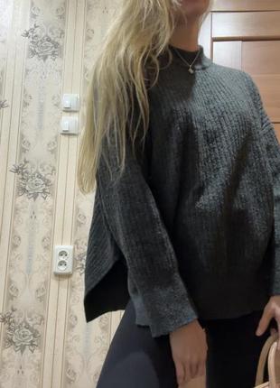 Стильный удлиненый свитер с разрезами по бокам h&amp;m2 фото