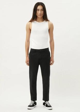 Прямі вкорочені лляні брюки штани weekday arbus twill trousers black2 фото