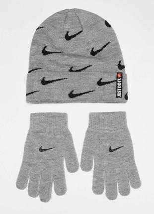 Шапка та рукавиці набір nike 2pack swoosh repeat beanie set 9a2988-042