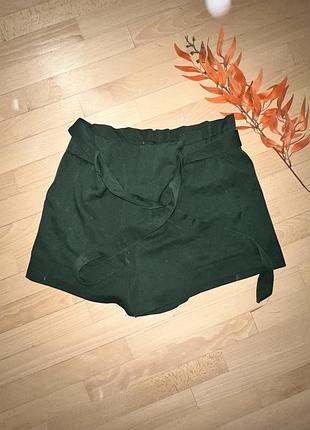 Стильные темно зеленые шорты zara цвет сезона🫑