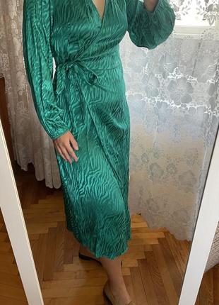 Сукня платье на запахе