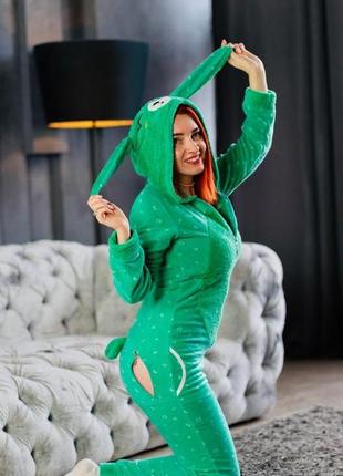 Женская теплая пижама кигуруми с карманом , зеленый кролик
