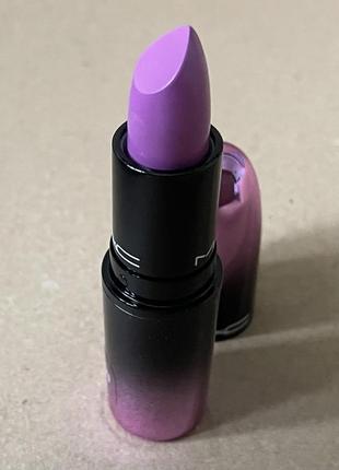 Mac love me lipstick помада для губ 413 let them eat cake2 фото