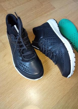 Кросівки шкіряні кросівки ecco intrinsic 861003 / розм.35 оригінал
