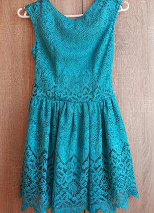 Нарядное платье бирюзового цвета