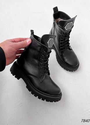 Чорні натуральні шкіряні зимові черевики на шнурках шнурівці товстій підошві шкіра зима2 фото