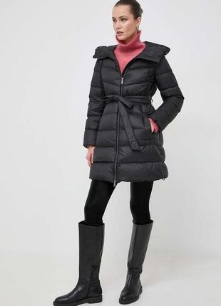 Пуховая женская куртка weekend max mara черная, размер 42 м, 44 l, 48 xxl