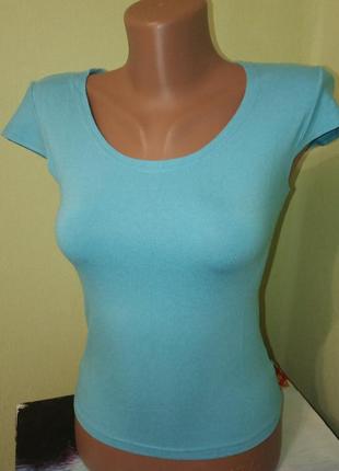 Женская базовая однотонная футболка с коротким рукавом. цвет: черный, бежевый, оранжевый4 фото