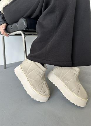 Дутики женские