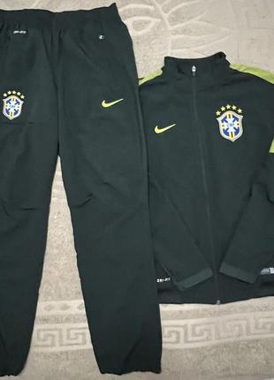 Костюм сборной бразильяны nike brasil, оригинал, размер м