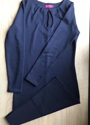 Платье футляр с вырезом-каплью темно синего цвета devant8 фото