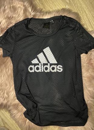 Футболка adidas