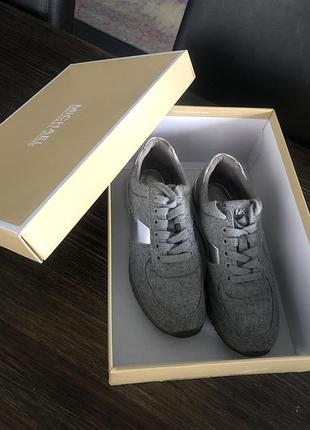 Кроссовки  michael kors