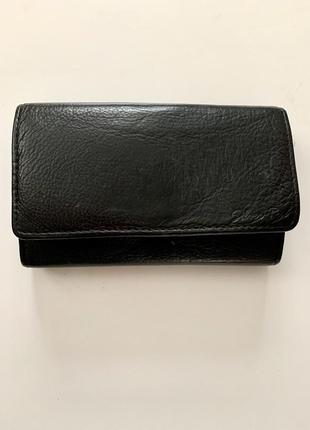 Добротний місткий гаманець з натуральної шкіри