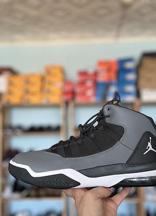 Чоловічі кросівки nike air jordan max aura оригінал нові сток без коробки