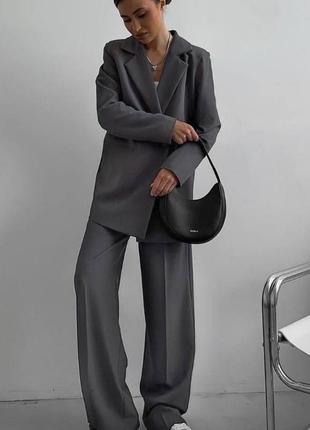 Костюм женский базовый графитовый однотонный оверсайз пиджак брюки палаццо на высокой посадке с карманами качественный стильный классический