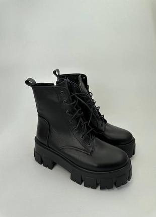 Женские ботинки на шнуровке черные натуральная кожа обувь на зиму