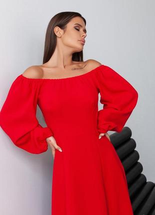 Красное ретро платье с разрезом2 фото