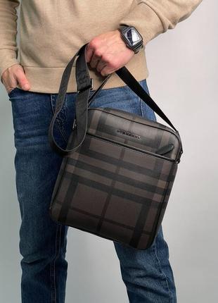 Коричнева барсетка burberry large messenger bag men crossbody shoulder bag brown4 фото