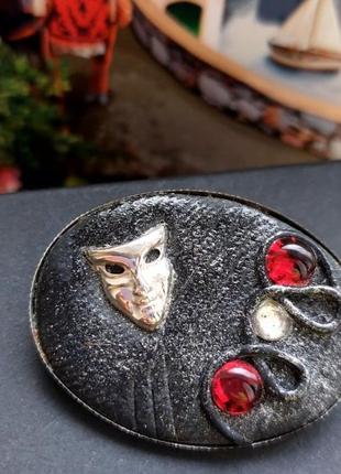 Вінтажна брошка венеціанська маска
