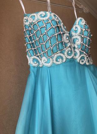 Платье sherri hill