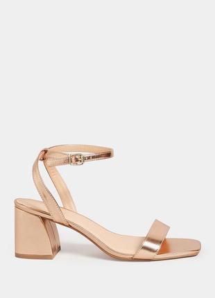 Брендовые золотые босоножки 28 см от asos