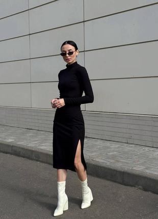 Теплое базовое трикотажное утепленное платье