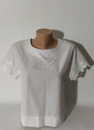 Блуза з оригінальною спинкою