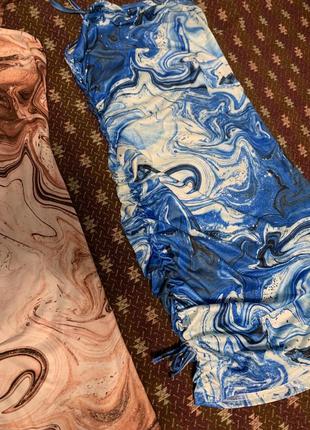 Два платья одинакового принта, резьбовых цветов6 фото