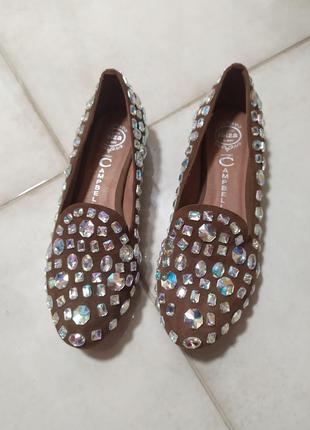 Неймовірні туфлі на низькому каблуці замшеві і шкіряні всередині jeffrey campbell