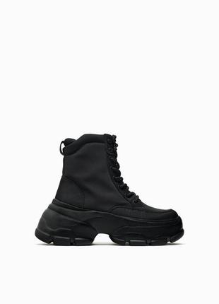 Стильні високі кросівки на масивній підошві від zara, в наявності ✅