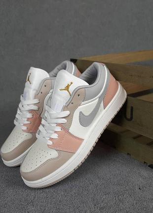 Жіночі кросівки | nike air jordan 1 | білі/бежеві/пудра | шкіра, :36