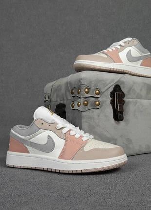 Жіночі кросівки | nike air jordan 1 | білі/бежеві/пудра | шкіра, :362 фото