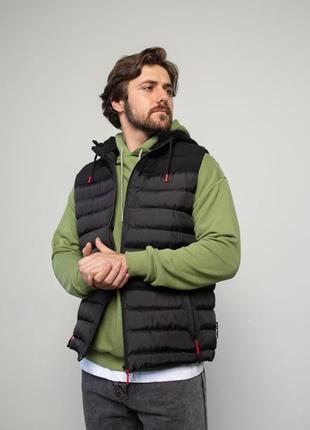 Мужской стильный однотонный жилет чёрный. мужская жилетка на весну/осень