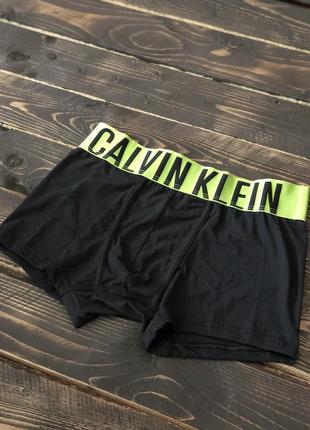Мужские трусы calvin klein intense, цвет черный с зеленой резинкой