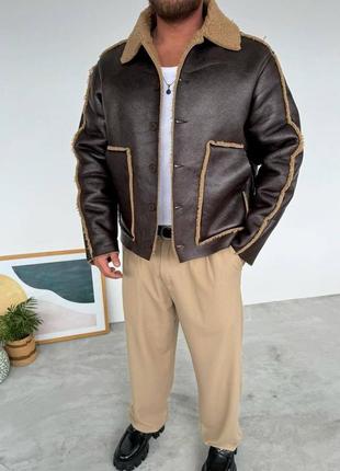 Чоловіча стильна шкіряна оверсайз куртка з підкладкою з овчини коричнева4 фото